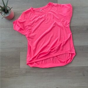 Neon pink women’s lounge wear casual high low top size large